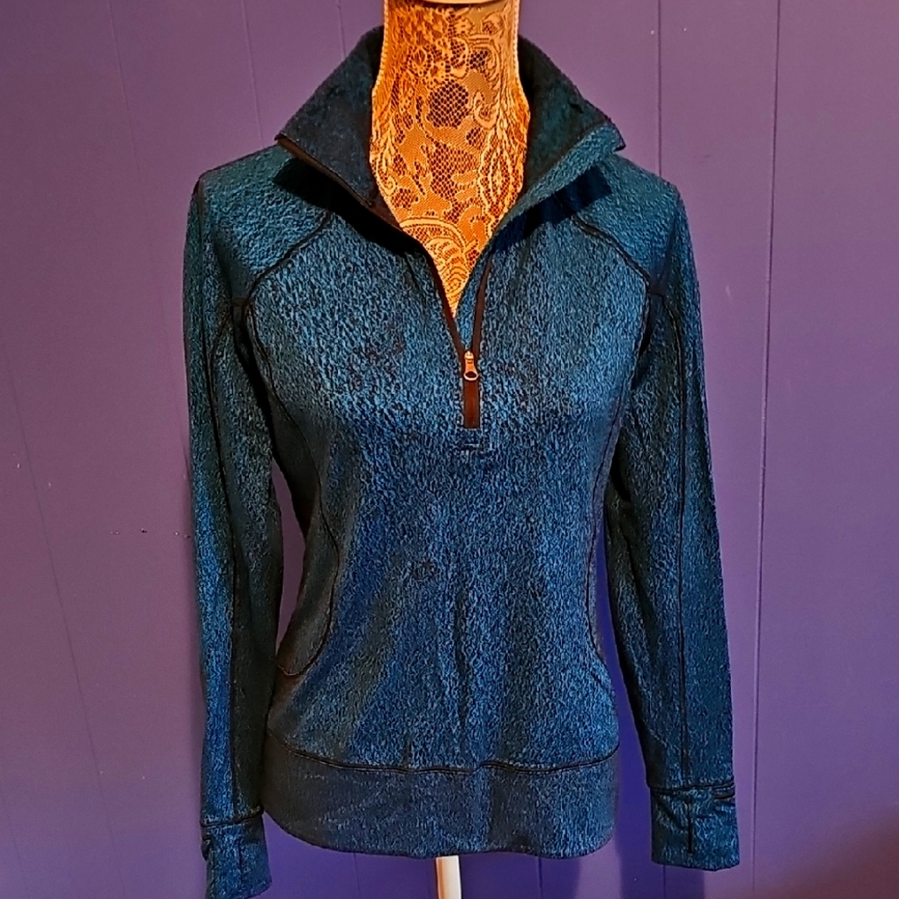 Lululemon athletica turquoise Quarter-Zip Pullover,size M.